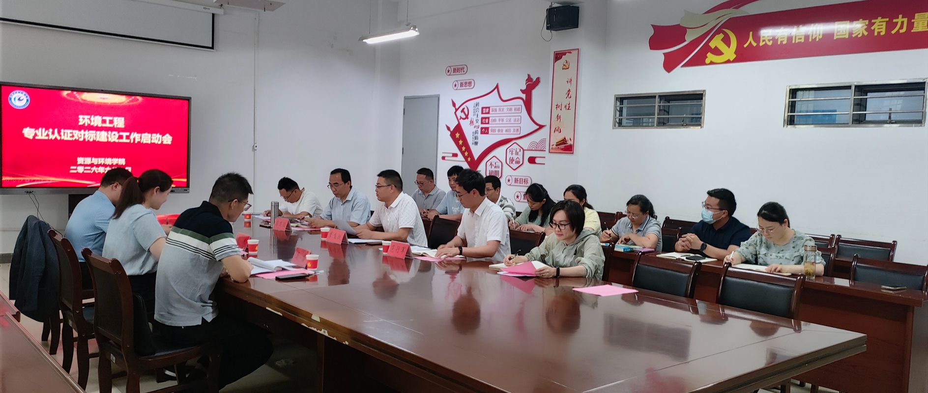 CE30B821C4DBCA90BA4E5C81F68A3E70.jpg